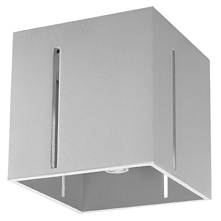 Luminaire plafonnier pixar gris en forme de cube with finition argent mat et perforation linéaire dispersera un spectacle lumineux
