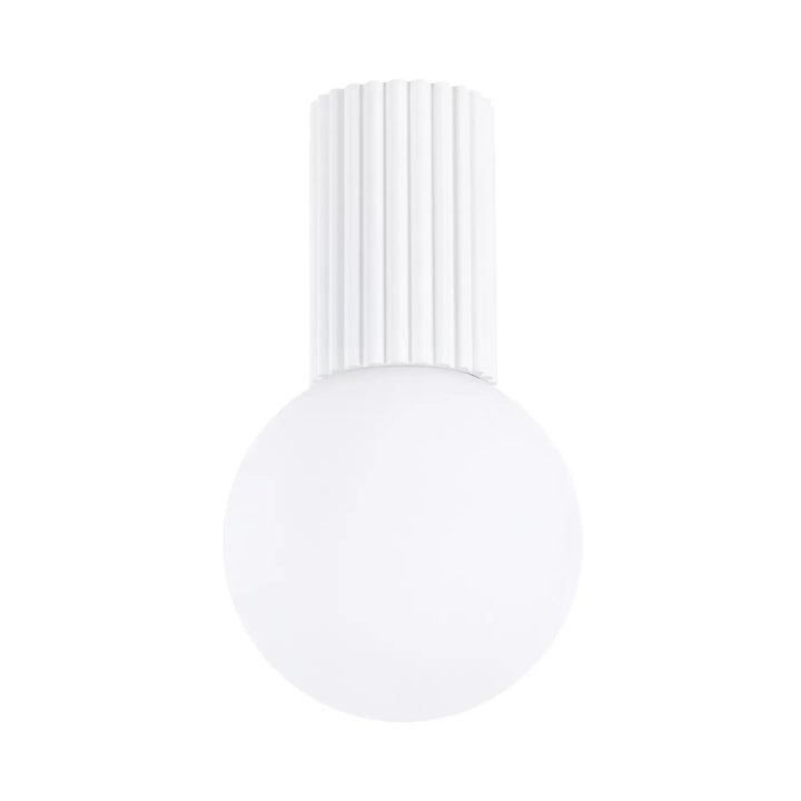 Luminaire plafonnier halo blanc avec boule en verre sphère laiteuse et base cylindrique en métal pour bureau décorative