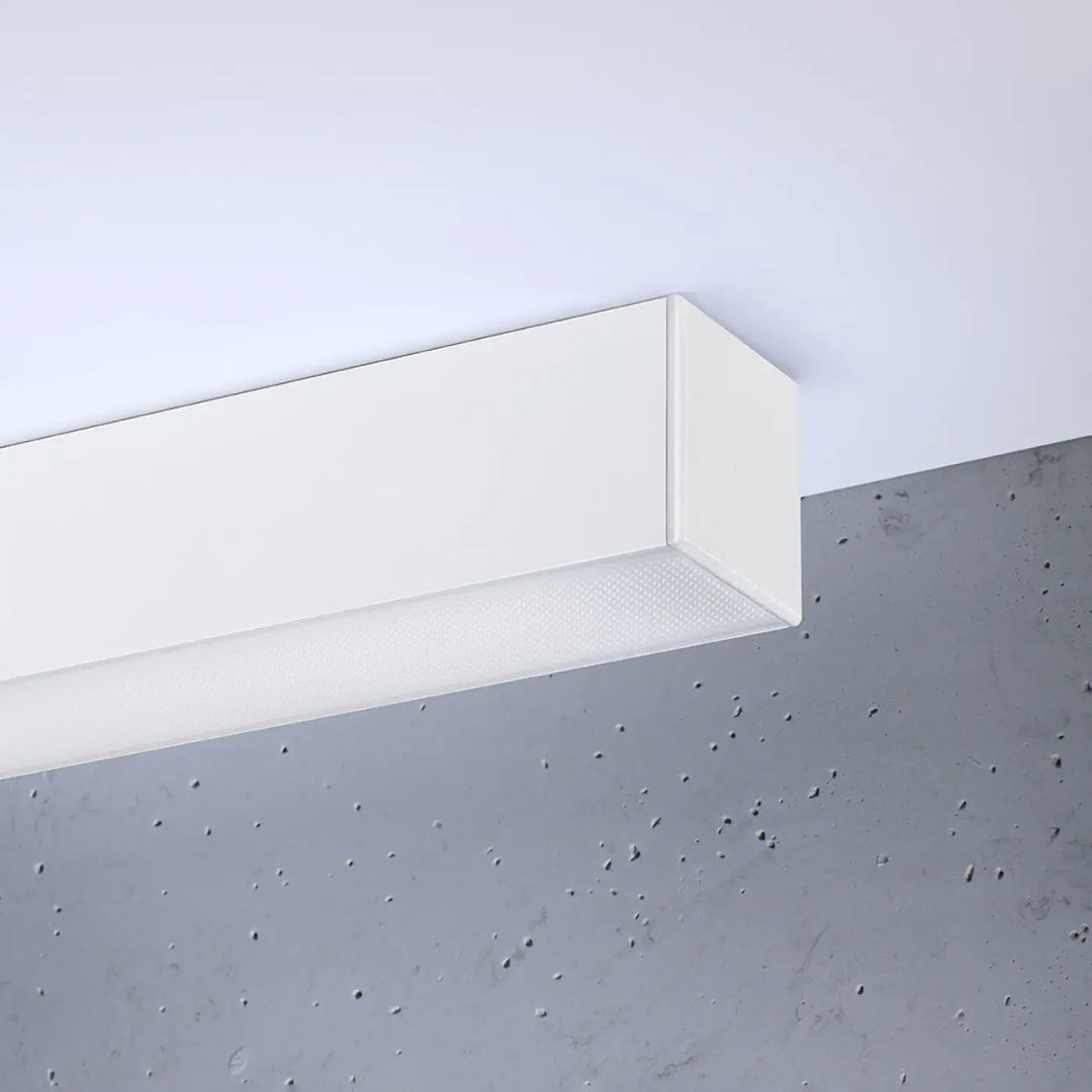 Luminaire plafonnier blanc avec diffuseur texturé moderne de la collection pinne pour paramètres d’éclairage optimaux