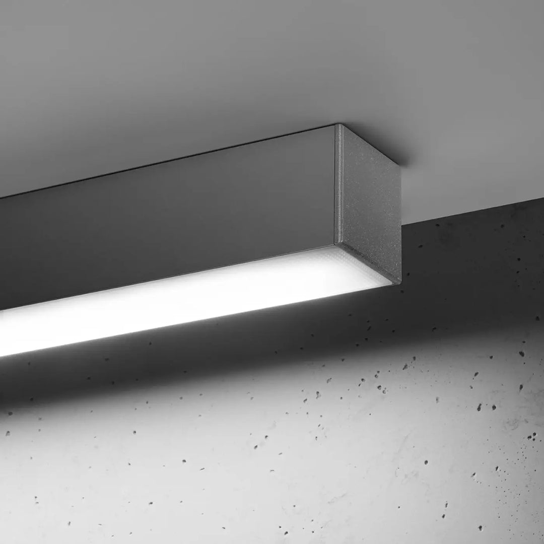 Luminaire plafonnier pinne 67 4000k gris avec led intégré et finition métallique pour paramètres déclairage modernes