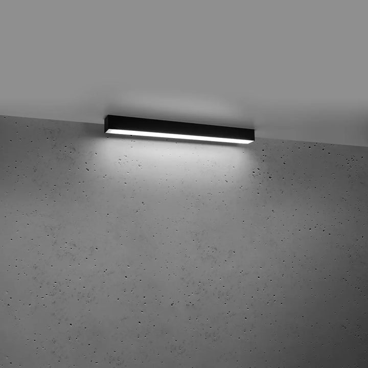Luminaire plafonnier pinne 67 noir led rectangulaire moderne avec paramètres d’éclairage et différentes tailles disponibles