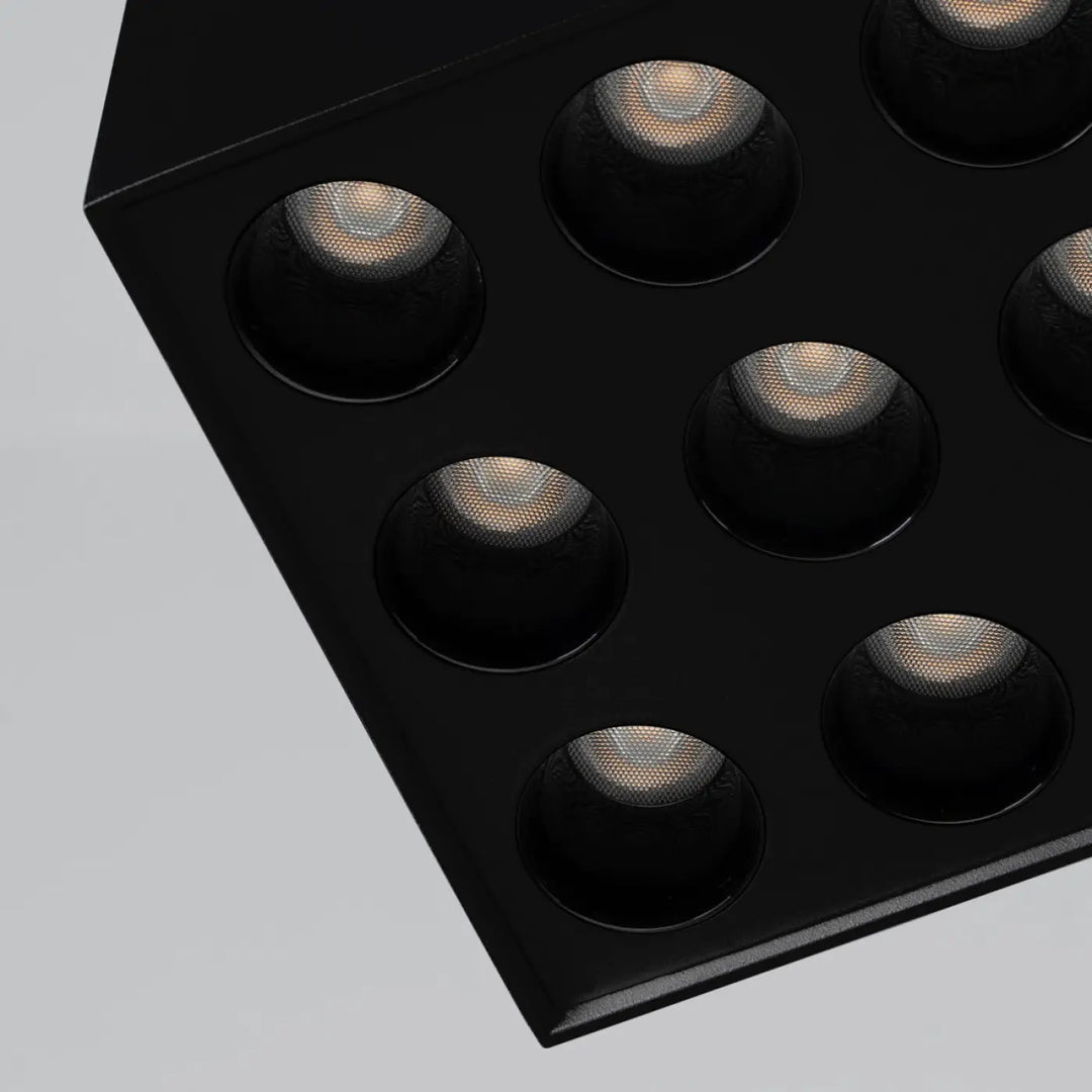 Plafonnier ozzy noir avec neuf ampoules led encastrées à diffuseur en maille design moderne combinaison parfaite