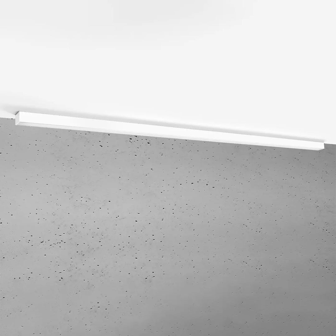 Luminaire plafonnier blanc rectangulaire de la collection pinne avec module led 4000k monté au plafond