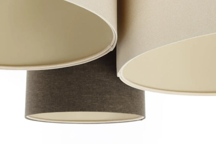 Luminaire plafonnier trio boho elegant avec abat-jour en tissu beige et gris foncé à finition naturelle tissée