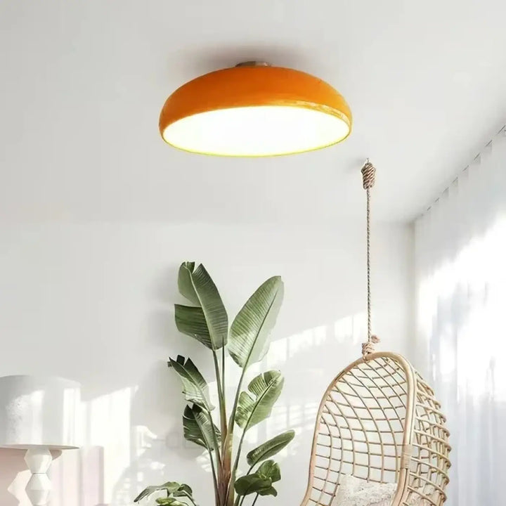 Luminaire plafonnier moderne circulaire orange vif idéal pour un éclairage contemporain dans les intérieurs