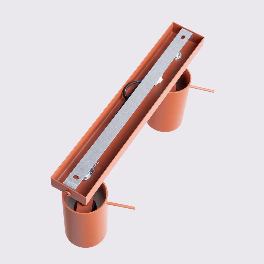 Luminaire plafonnier ring 2 rouge ochra avec lampe ring minimalisme moderne et éclairage flexible en métal terracotta