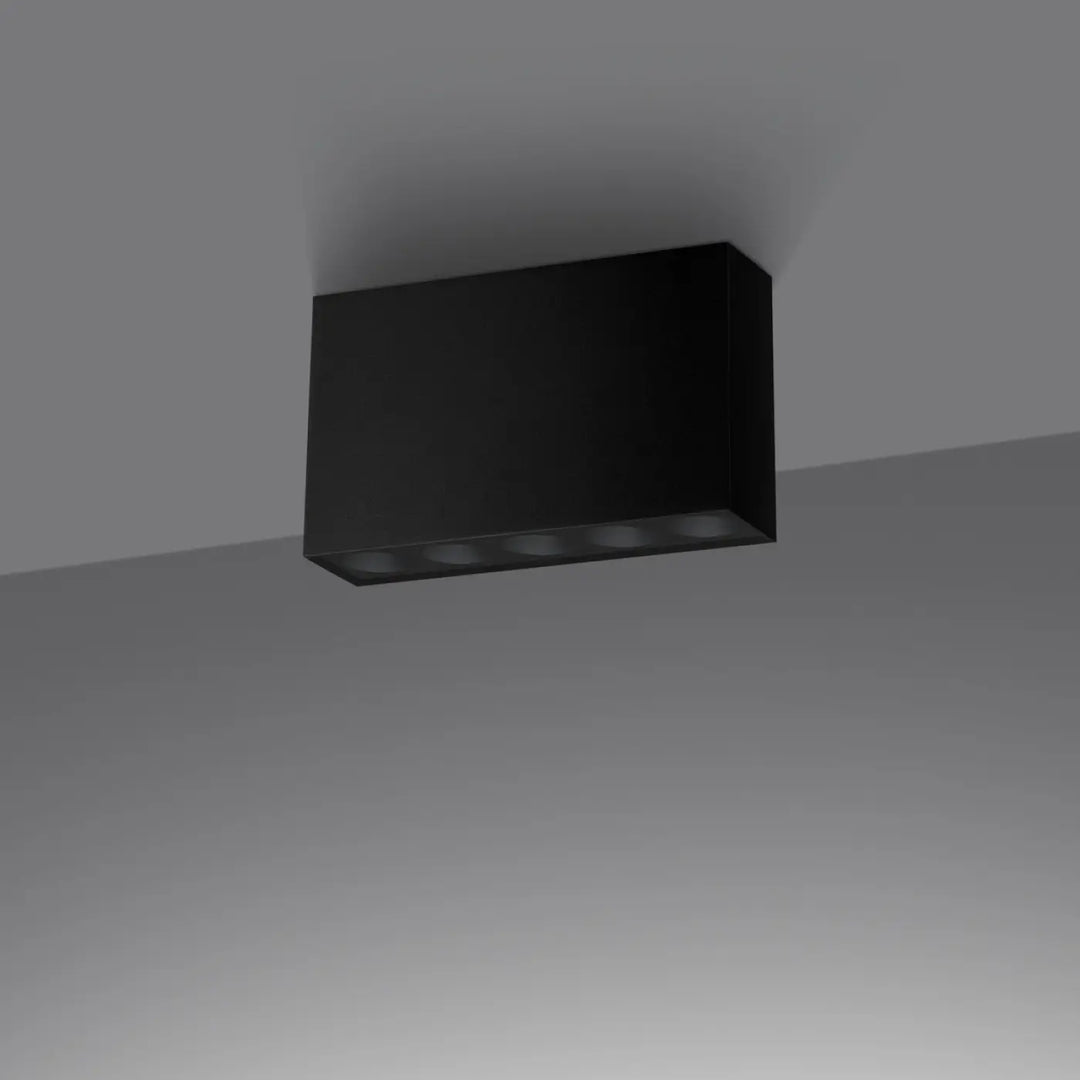 Plafonnier sole noir rectangulaire avec quatre ampoules led circulaires combinaison parfaite design moderne