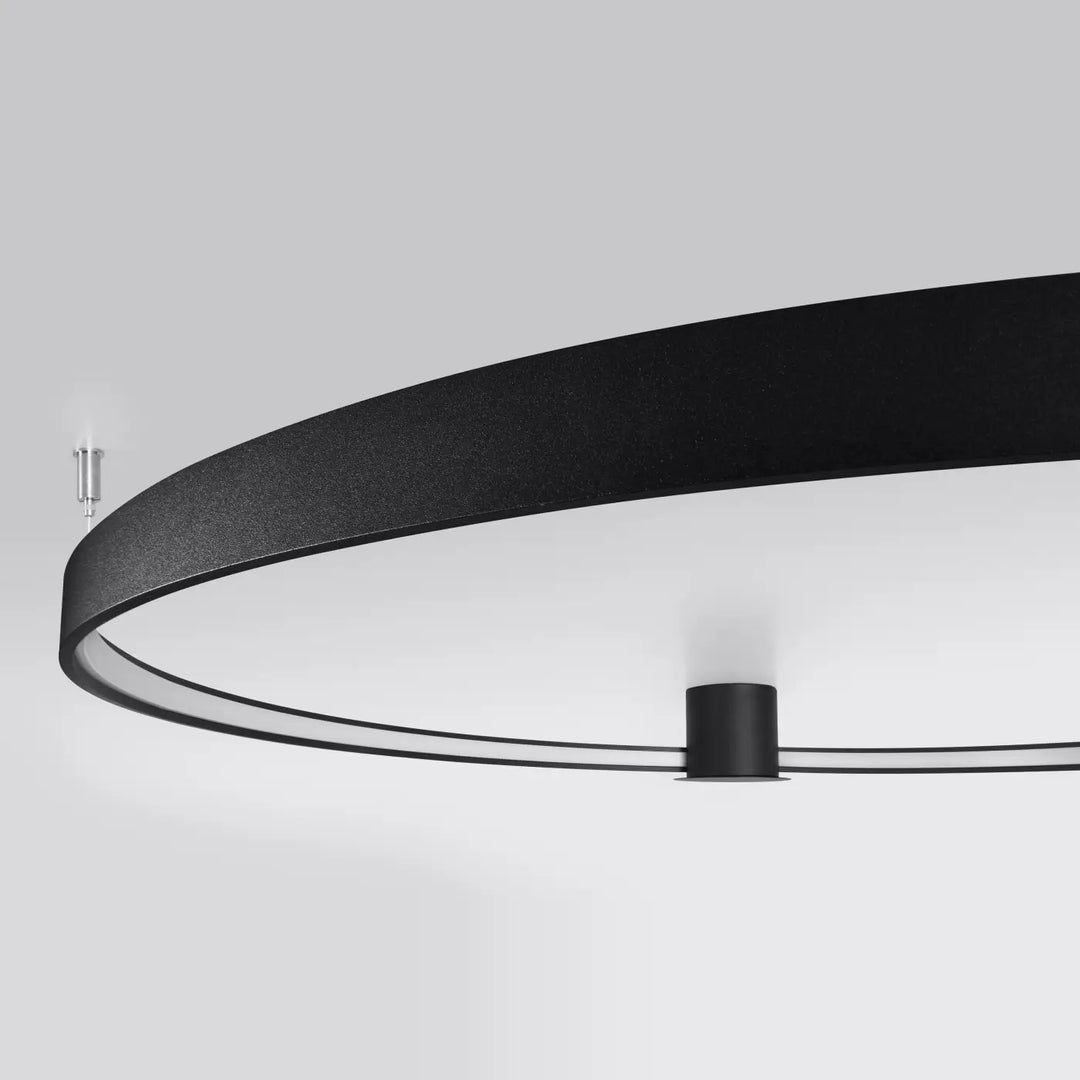 Luminaire plafonnier rio 110 noir avec modules led design unique offrant un éclairage moderne et élégant