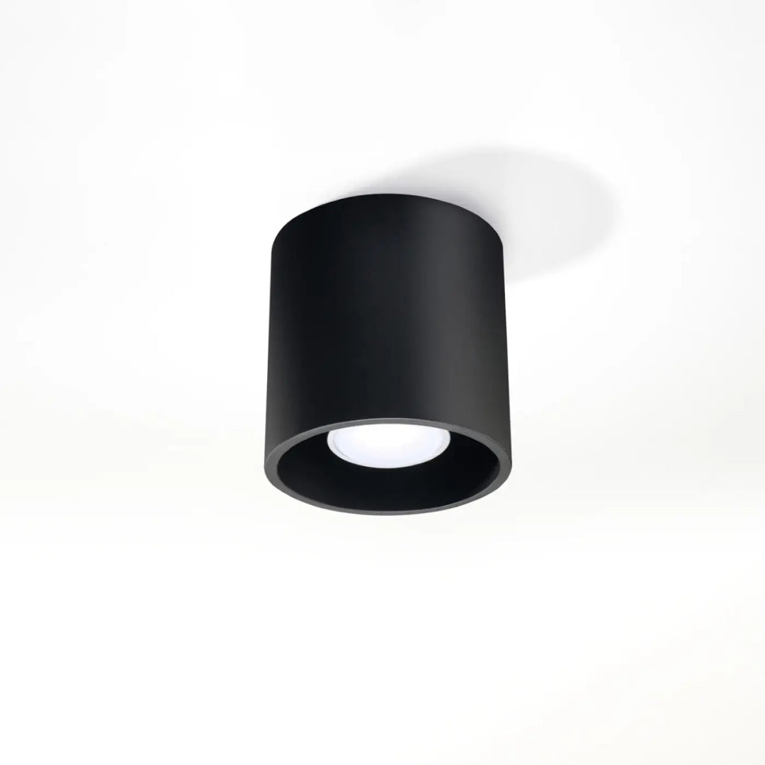 Plafonnier orbis 1 noir cylindrique avec finition mate et ampoule led blanche intégrée bois naturel