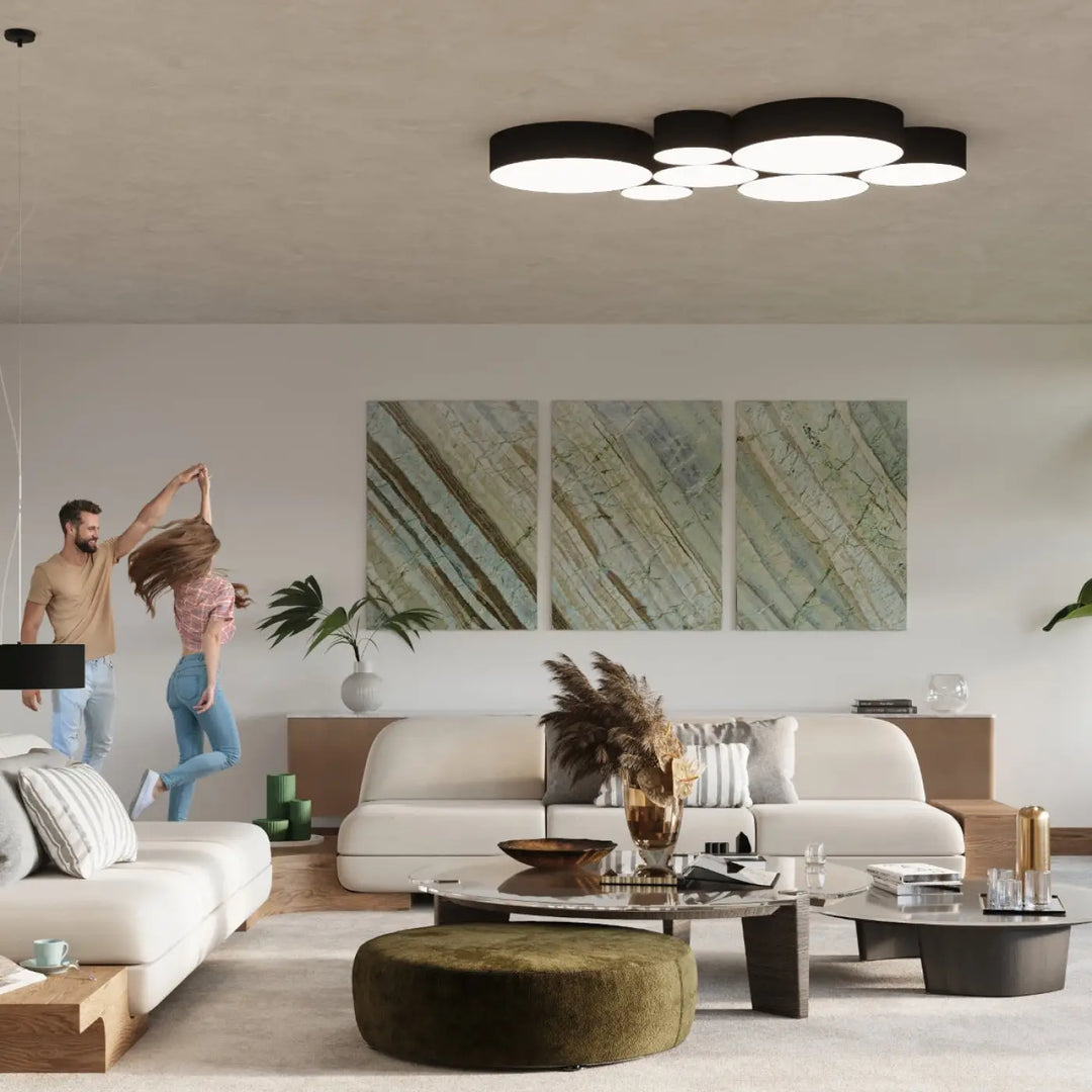Plafonnier rond noir arena 55 avec éclairage polyvalent en forme riche et multiples ampoules circulaires modernes