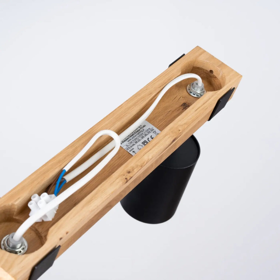 Luminaire plafonnier fager 2 avec cadre en bois naturel et abat-jours orientables noirs pour lampe directionnelle fager