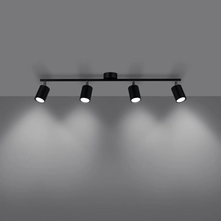 Luminaire plafonnier lemmi 4l noir avec quatre spots réglables en finition mate noire gamme lemmi forme minimaliste