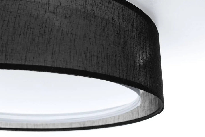 Luminaire plafonnier noir en tissu texturé avec design moderne et épuré pour un éclairage élégant