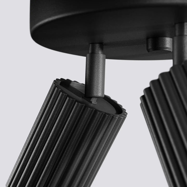 Luminaire plafonnier karbon allie noir en métal avec ampoules gu10 interchangeables et design minimaliste