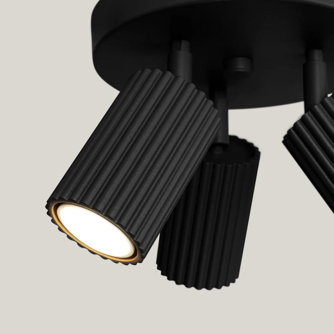Plafonnier karbon allie noir avec finitions mate et ampoules gu10 interchangeables design minimaliste élégant