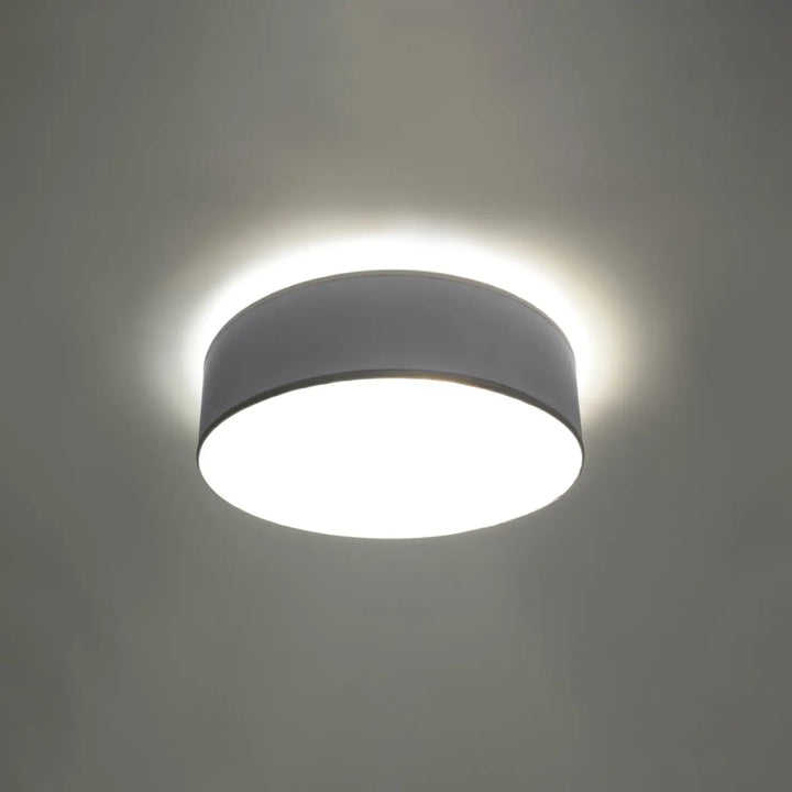 Plafonnier rond arena 35 gris avec diffuseur blanc lisse et cadre cylindrique pour éclairage polyvalent forme riche