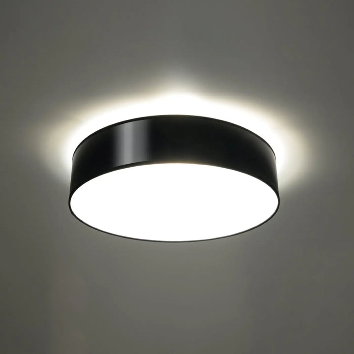 Luminaire plafonnier arena 45 noir rond avec finition mate et éclairage polyvalent de forme riche