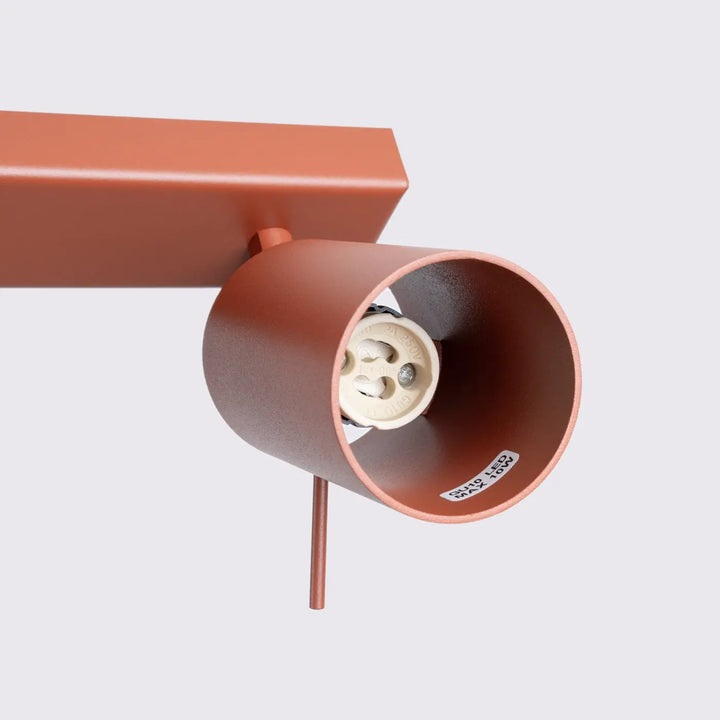 Luminaire plafonnier cuivre ring 3l rouge ochra avec support rectangulaire et éclairage flexible pour minimalisme moderne