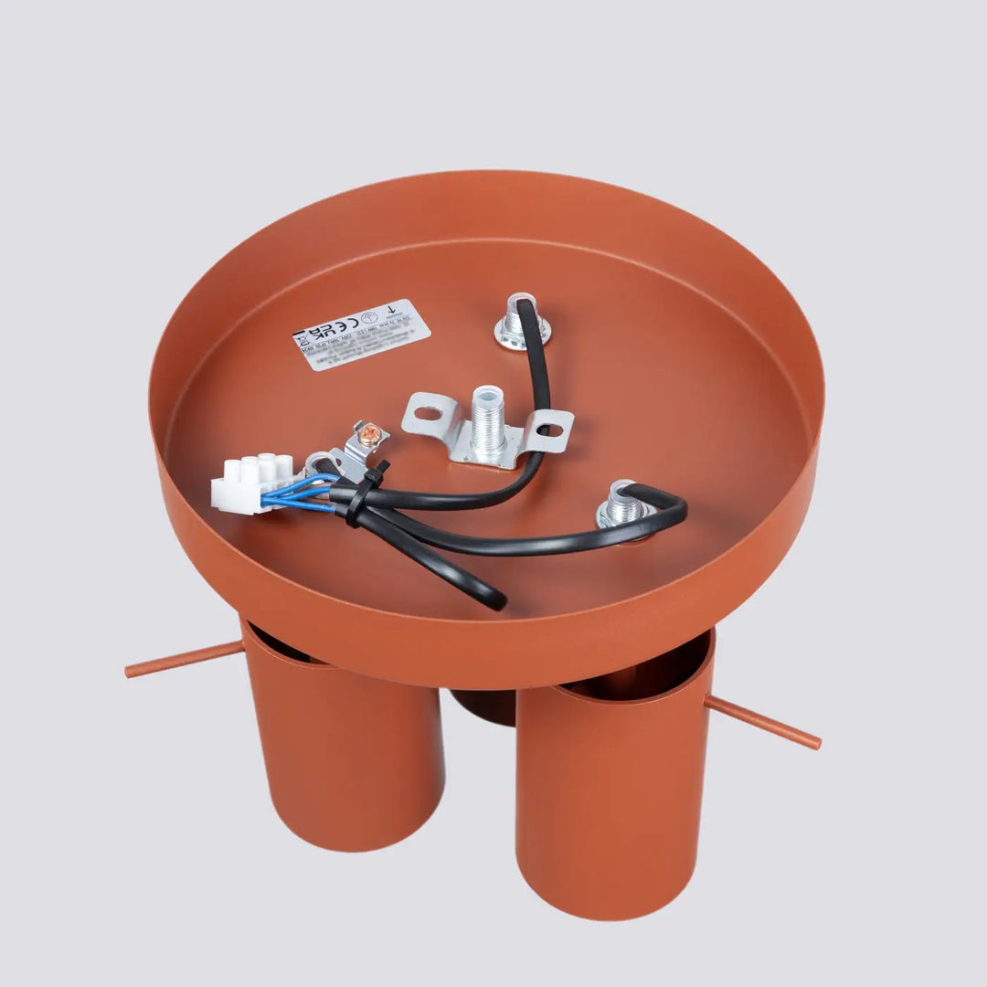 Luminaire plafonnier ring 3p rouge ochra en terracotta avec supports cylindriques exposant un éclairage flexible minimalisme moderne