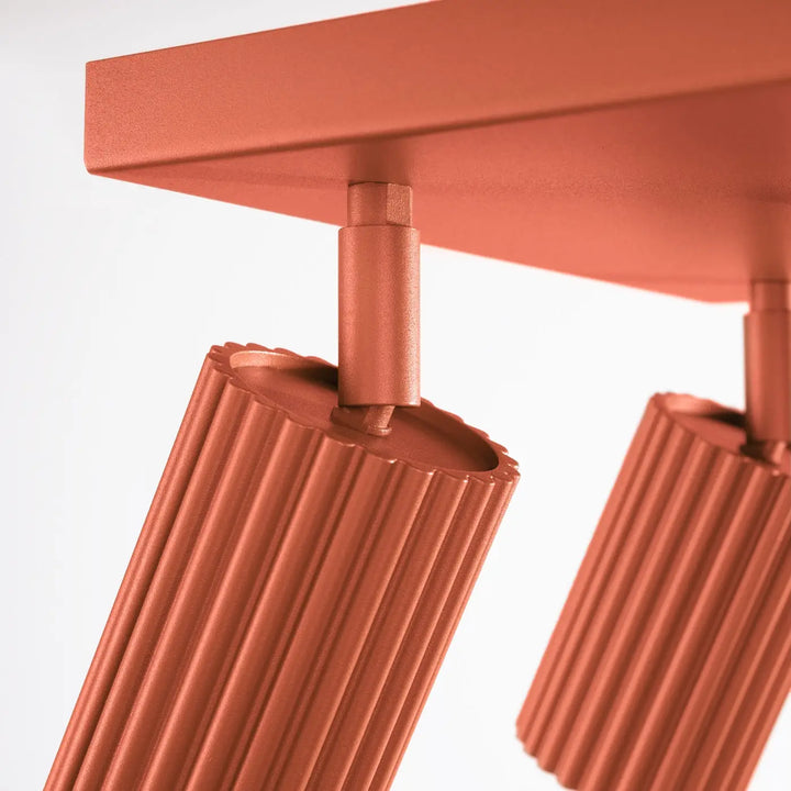 Luminaire plafonnier karbon 4 rouge ocre avec design minimaliste en cuivre et ampoules gu10 interchangeables