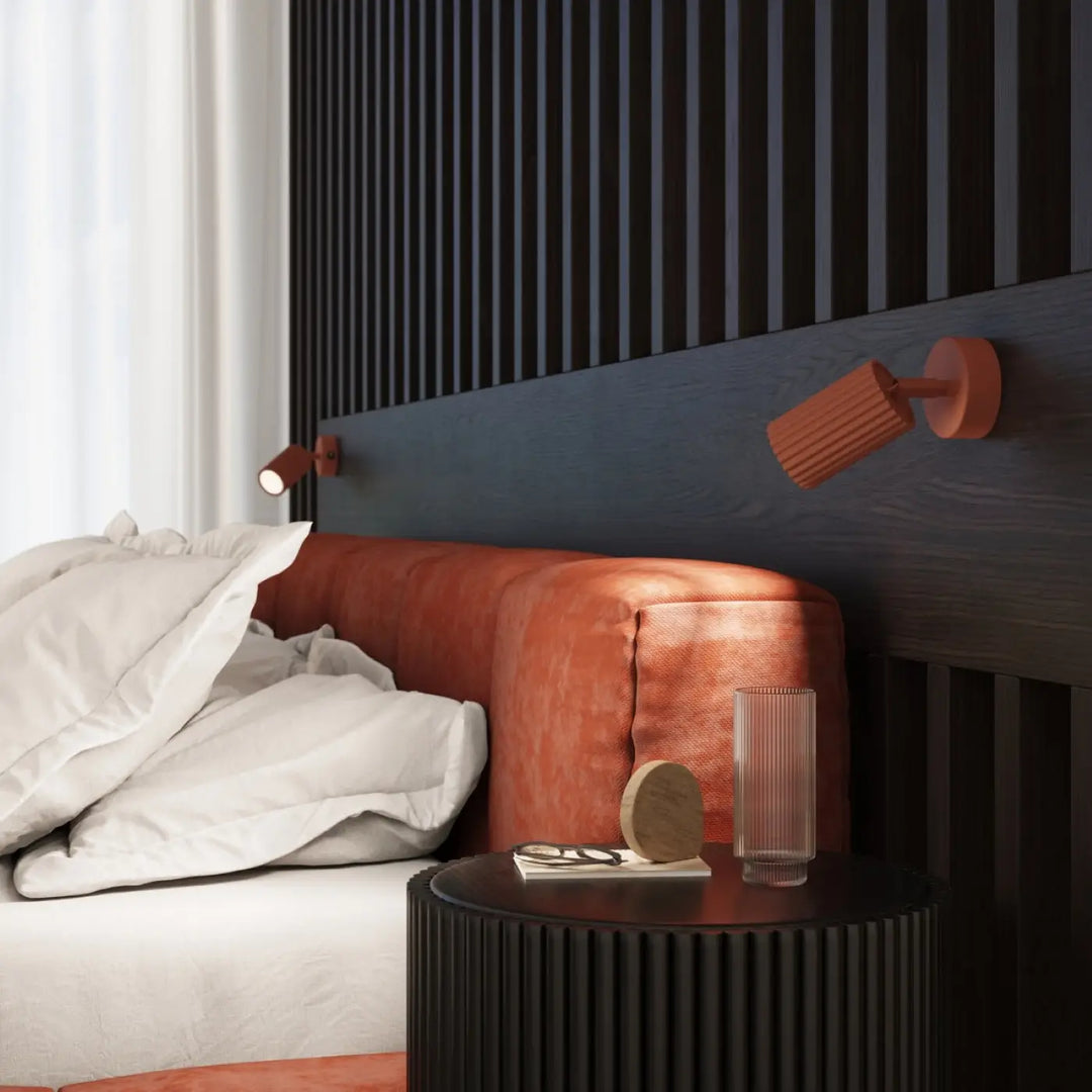 Luminaire plafonnier karbon 4 rouge ocre avec ampoules gu10 interchangeables design minimaliste et structure côtelée