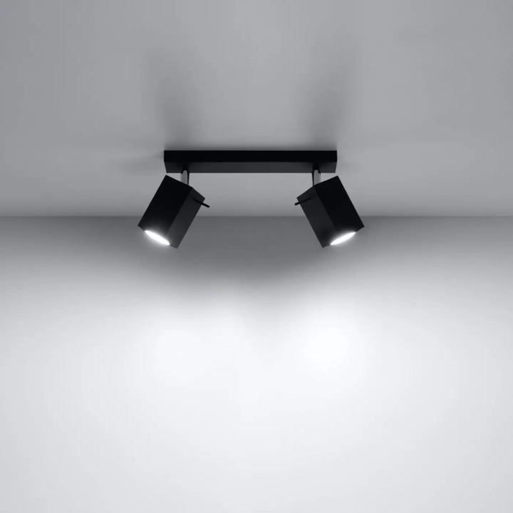 Plafonnier moderne merida 2 noir avec deux têtes cubes réglables pour diriger précisément le flux lumineux blanc