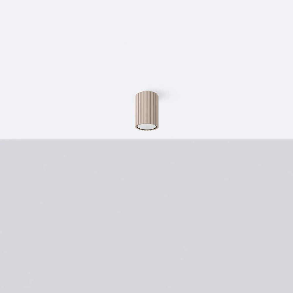 Plafonnier karbon allie design minimaliste beige cylindrique avec ampoules gu10 interchangeables et base blanche circulaire