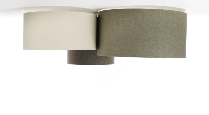 Luminaire plafond trio boho elegant avec deux abat-jours cylindriques en tissu naturel crème et vert olive