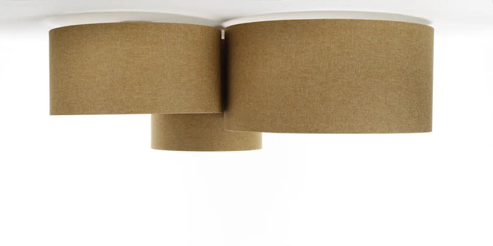 Luminaire plafonnier trio boho elegant avec abat-jours en tissu naturel tannée à texture tissée moutarde et écru