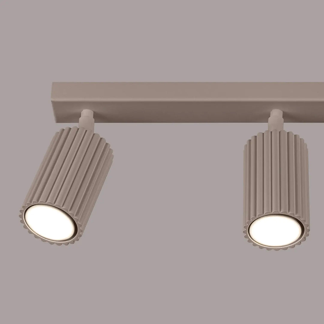 Deux plafonniers karbon allie taupe avec ampoules gu10 interchangeables et design minimaliste en matériau côtelé beige