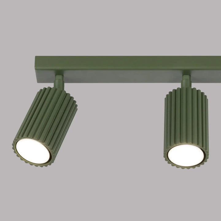 Plafonnier karbon allie vert olive avec deux spots ajustables en design minimaliste et ampoules gu10 interchangeables