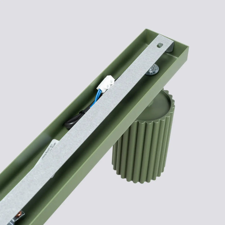 Plafonnier karbon allie olive vert avec ampoules gu10 interchangeables design minimaliste à base cylindrique striée
