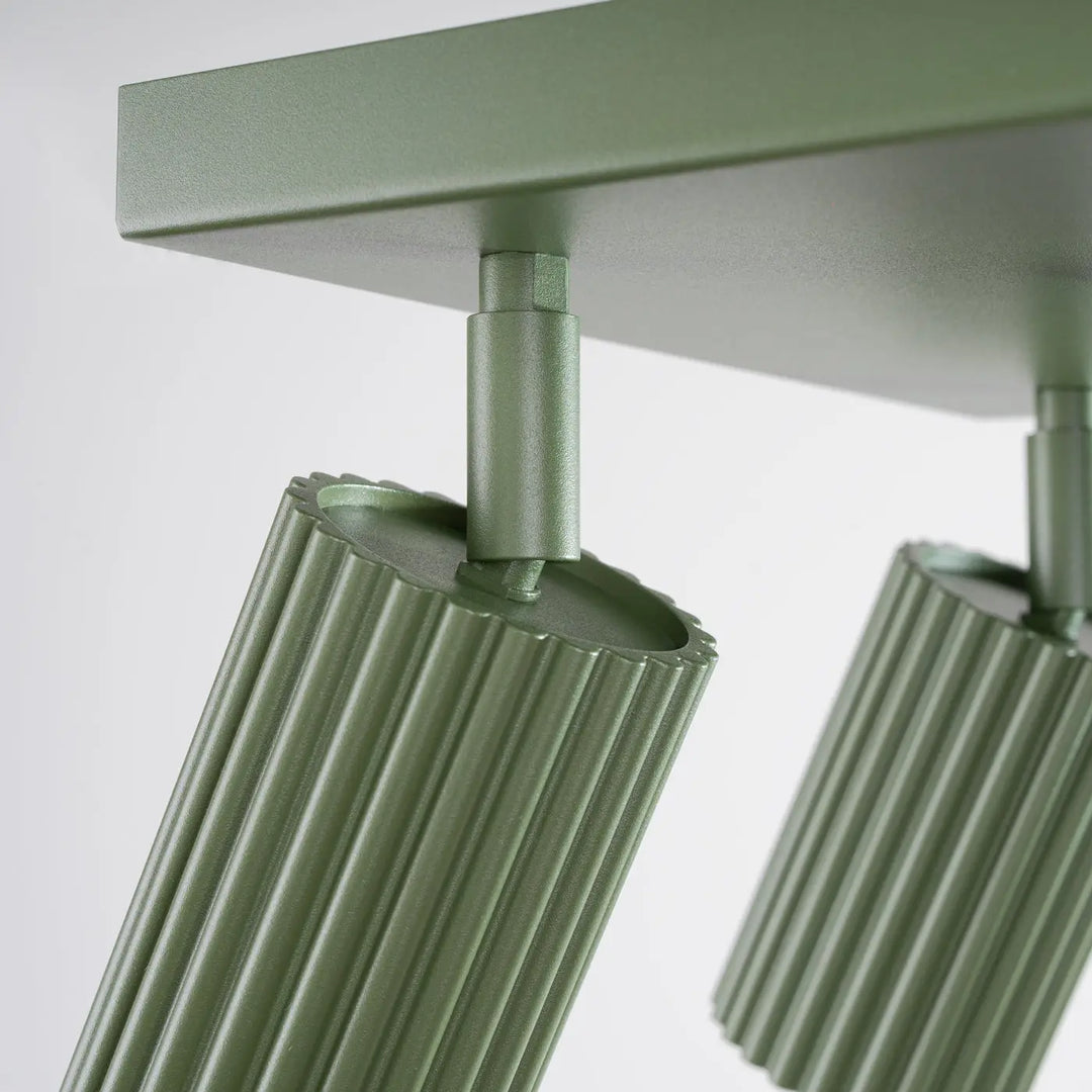 Plafonnier karbon allie design minimaliste en aluminium vert olive avec ampoules gu10 interchangeables et abat-jours cannelés