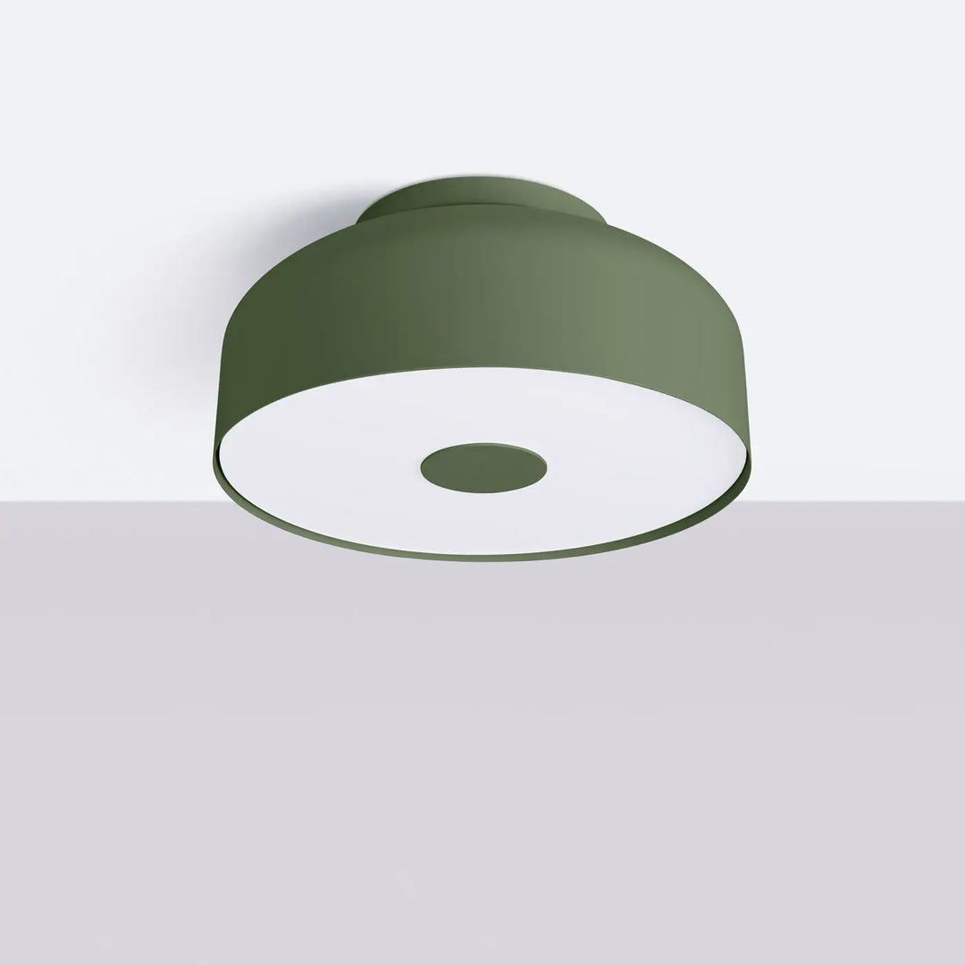 Luminaire plafonnier omiq vert olive allie simplicité et design exceptionnel avec un diffuseur circulaire blanc mat