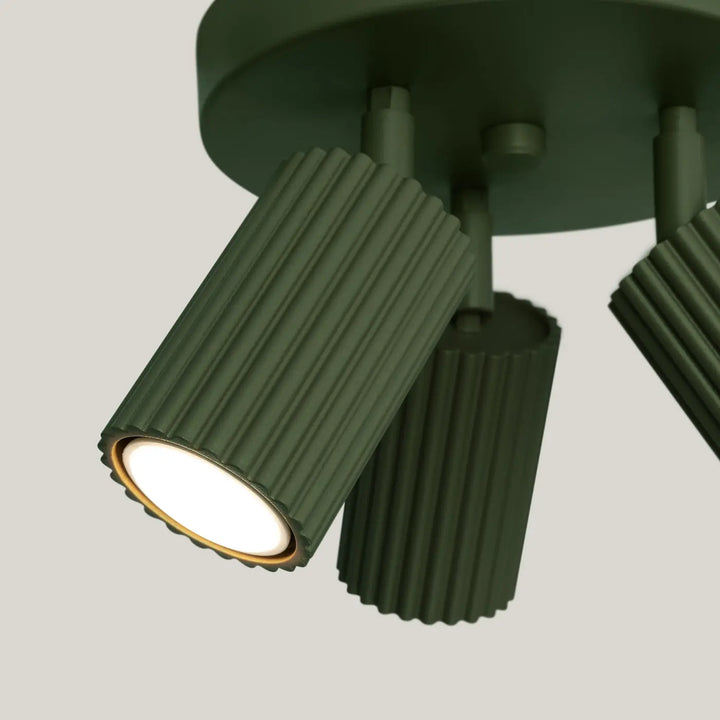 Luminaire plafonnier karbon 3p vert olive avec spot orientable design minimaliste et ampoules gu10 interchangeables