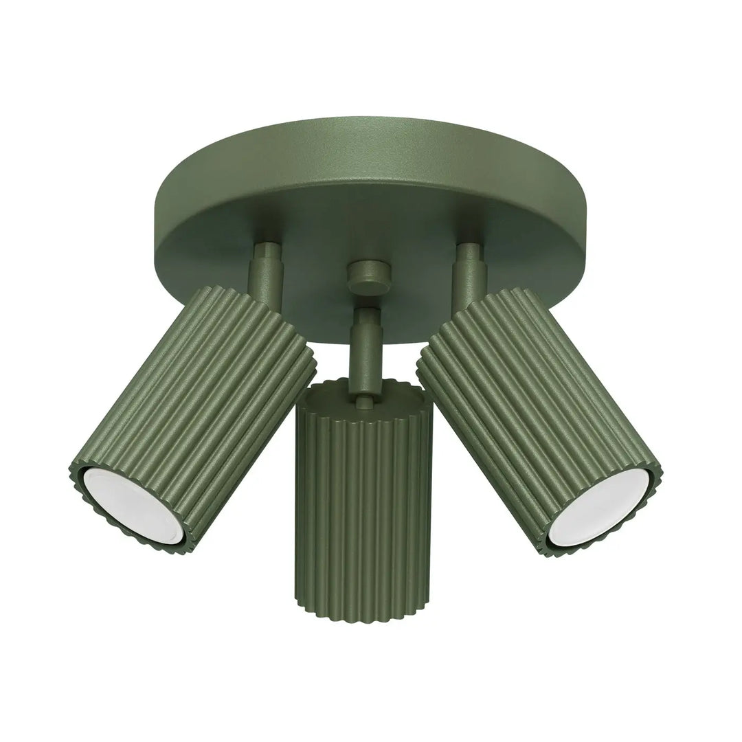 Luminaire plafonnier karbon allie vert olive en métal avec trois spots cylindriques cannelés et ampoules gu10 interchangeables design minimaliste