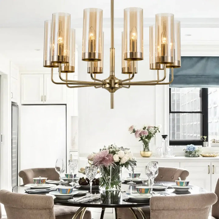 Lustre organis chandelier en laiton avec huit abat-jours cylindriques en verre ambré style nordique élégant et doré