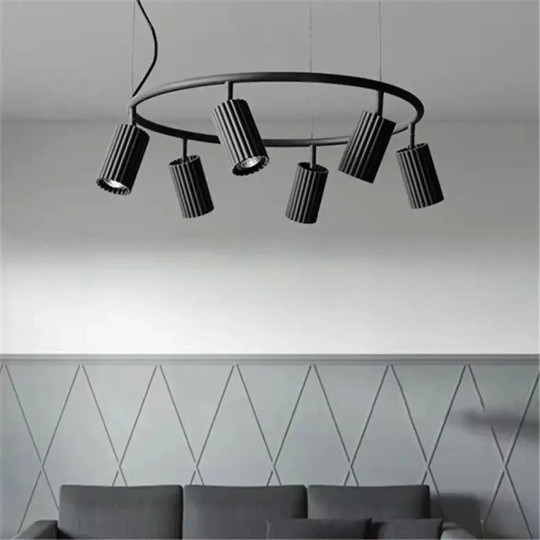 Suspension luminaire lumih noir avec cinq spots cylindriques nervurés pour decoration aesthetic light donna circle chandelier