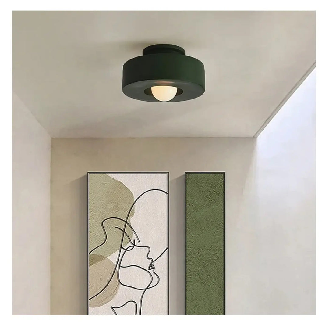Plafonnier compact style scandinave au design moderne