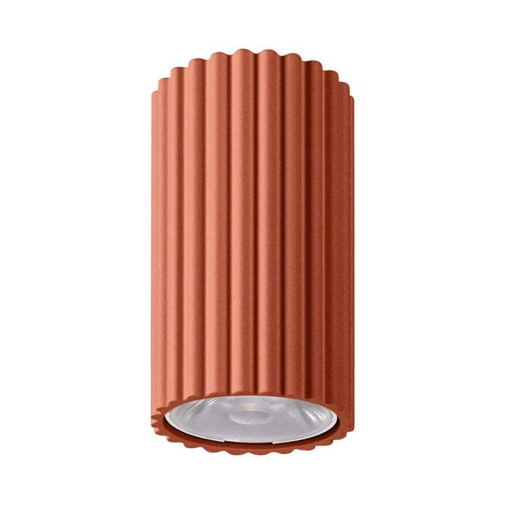 Luminaire plafonnier ivar rouge ochra led 4000k avec abat-jour modernes rainurés pour un design expressif et confort d’utilisation