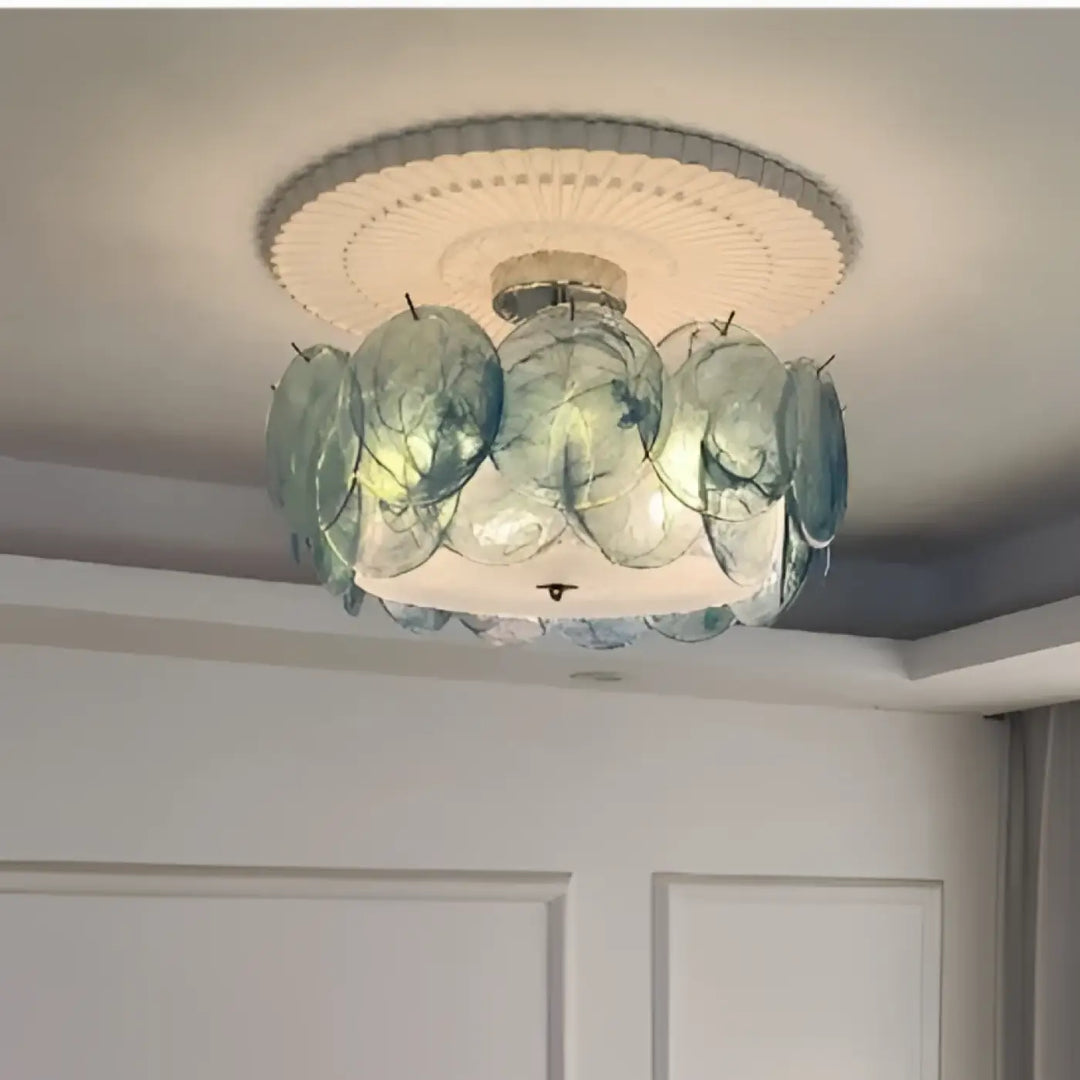 Luminaire plafonnier abalone avec panneaux en verre translucide en forme de feuille, teinte bleu sarcelle doux