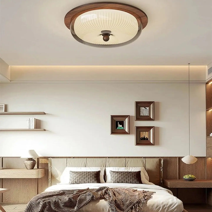Plafonnier design en bois et verre à éclairage doux moderne