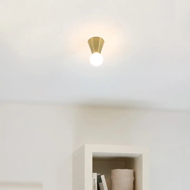 Plafonnier Design Minimaliste En Laiton Brossé

