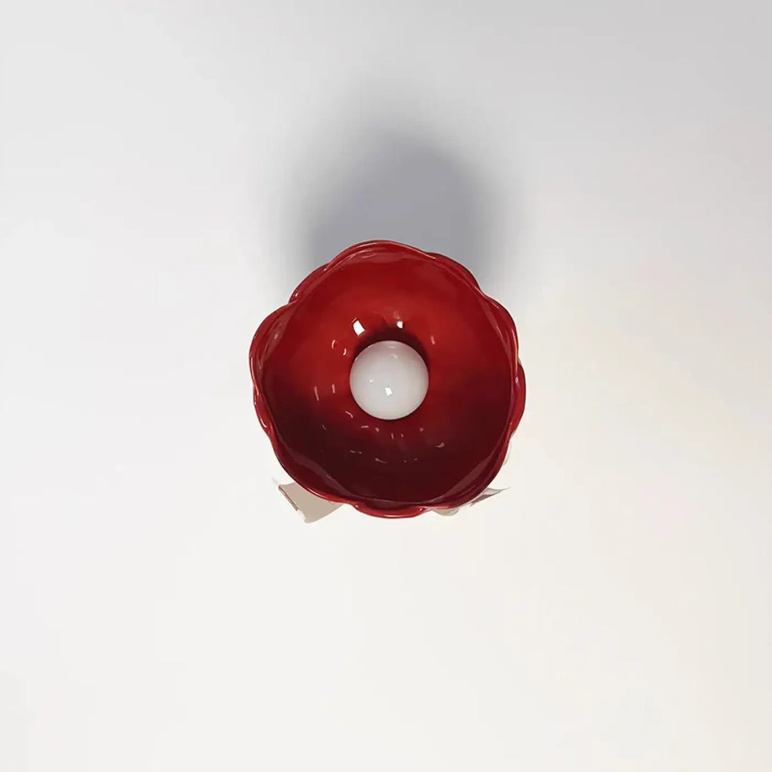 Luminaire plafonnier gift y en céramique rouge brillante avec un nœud décoratif pour décoration intérieure d’un objet pensé