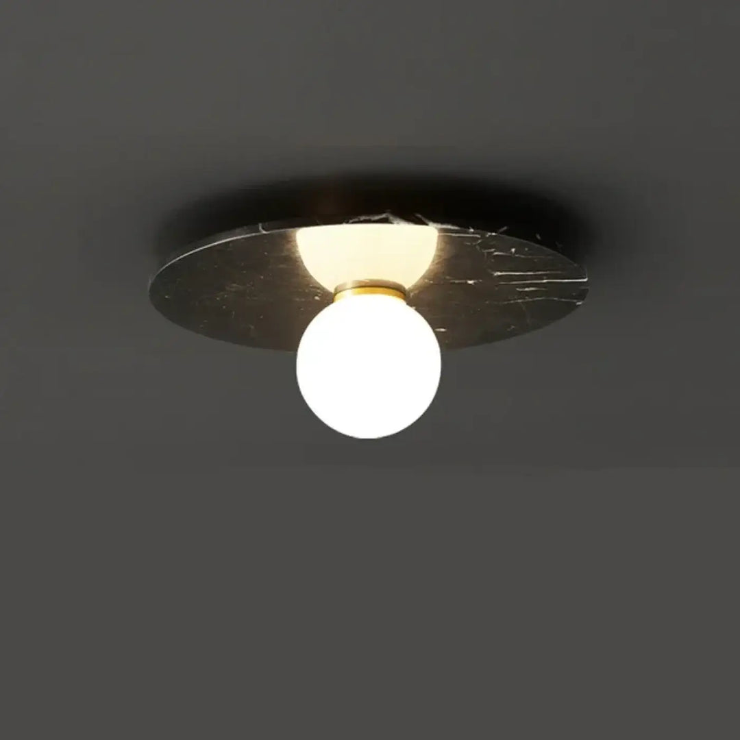 Plafonnier design en pierre verte et verre opalin moderne