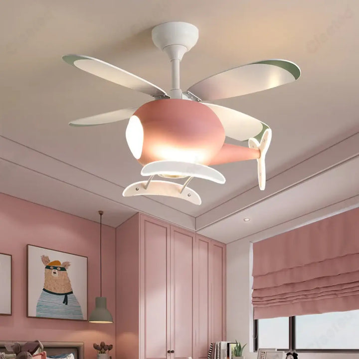 Plafonnier hélicoptère enfant avec ventilateur au design doux