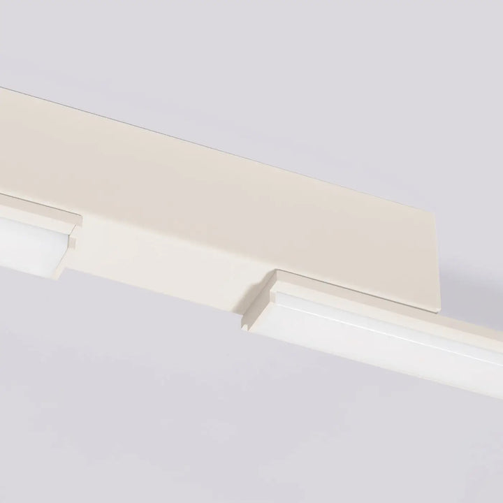Beige luminaire plafonnier led linéaire avec lumière chaude 3000k en trois longueurs pour un éclairage moderne