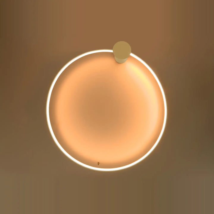 Luminaire plafonnier rio 110 3000k doré avec modules led et anneau blanc led pour une efficacité lumineuse élevée