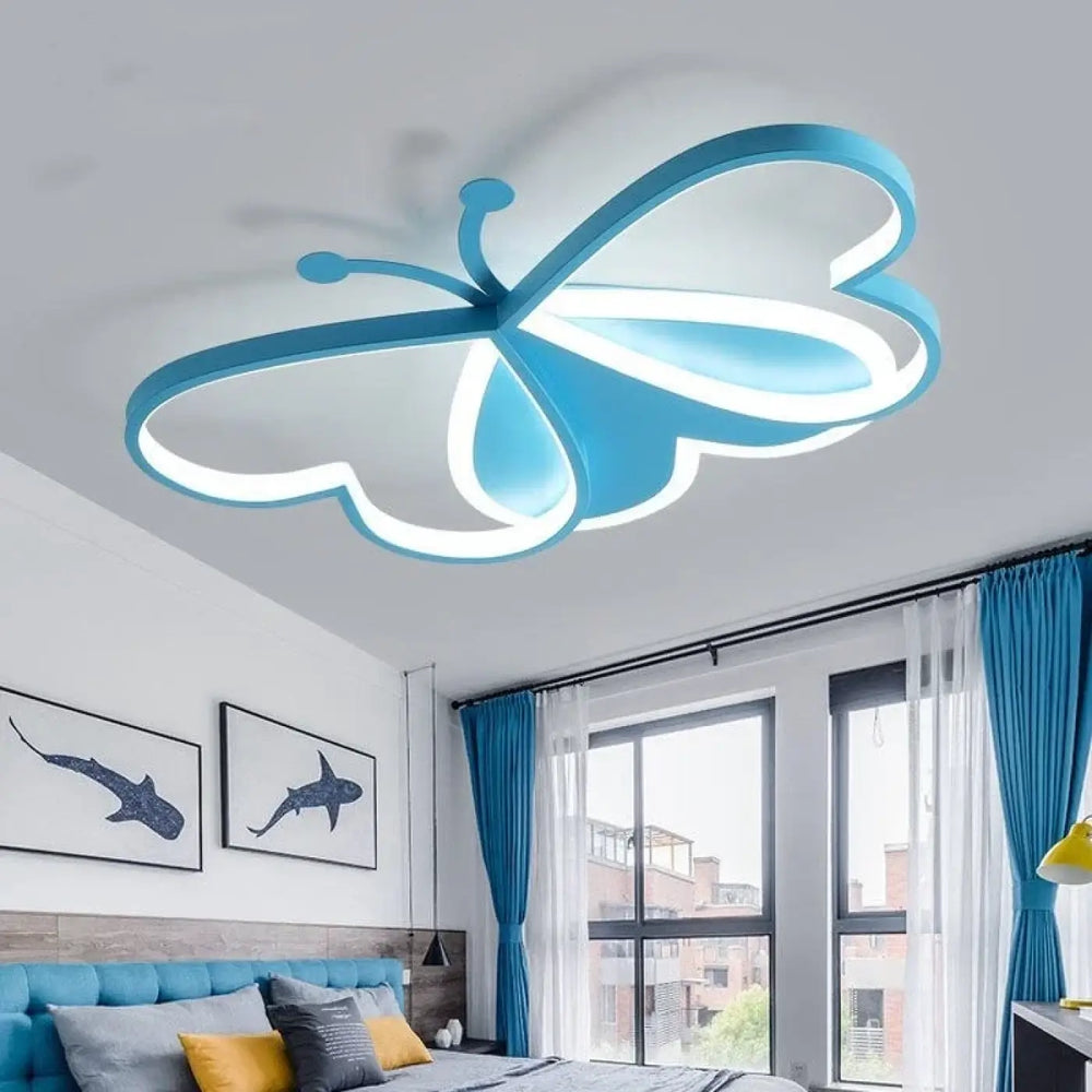Plafonnier LED papillon rose ou bleu pour chambre d’enfant

