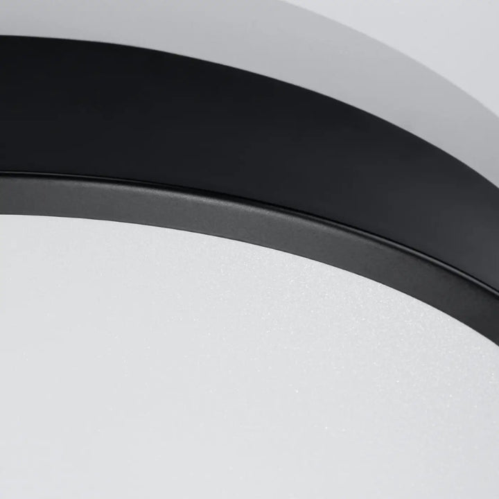 Luminaire plafonnier onyx 40 noir led 3000k avec finition mate et diffuseur en verre dépoli pour plafond rond design couleurs intemporelles